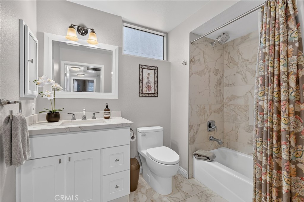 111 S De Lacey 306 Property Photo 27