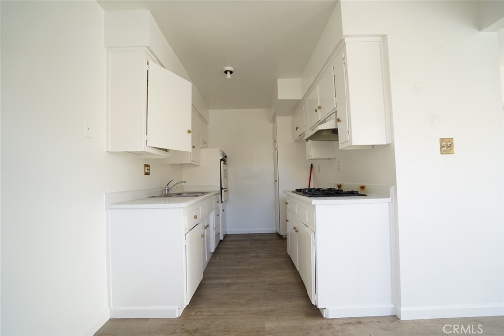 555 W Alpine St C Property Photo 5