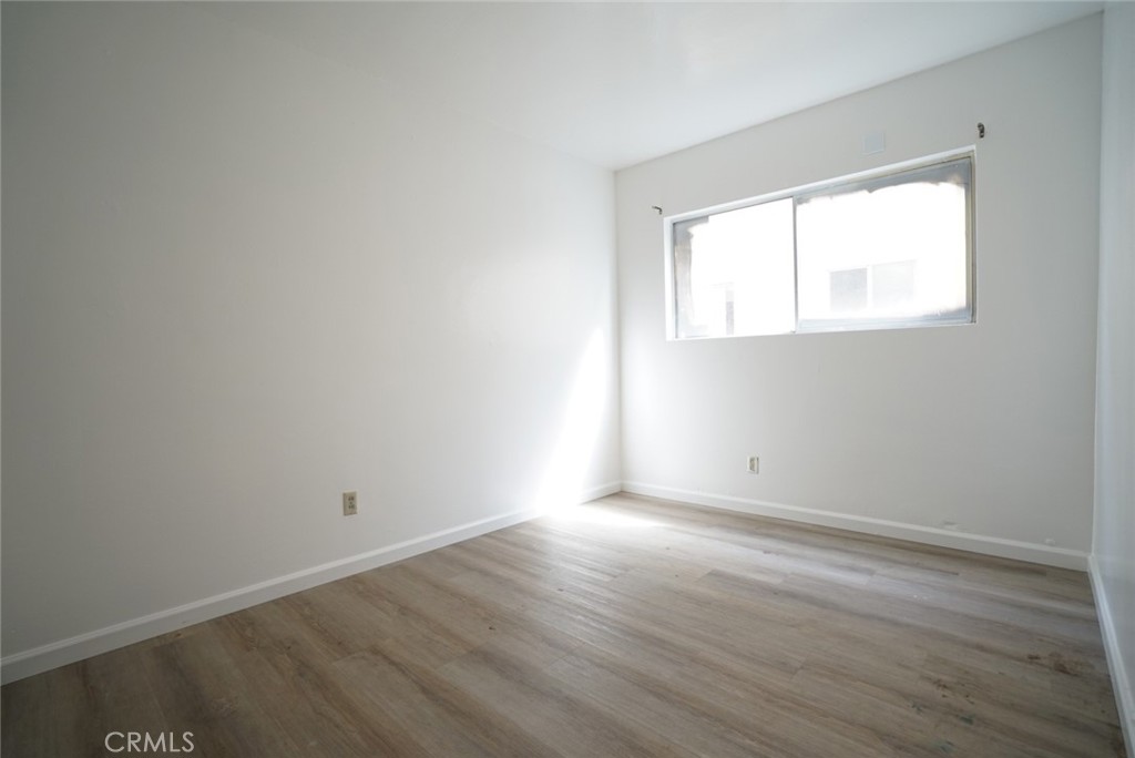 555 W Alpine St C Property Photo 8