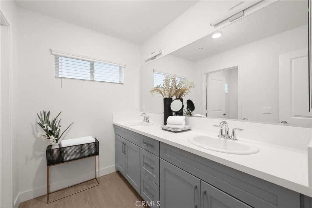 2461 1st Avenue Property Photo 25