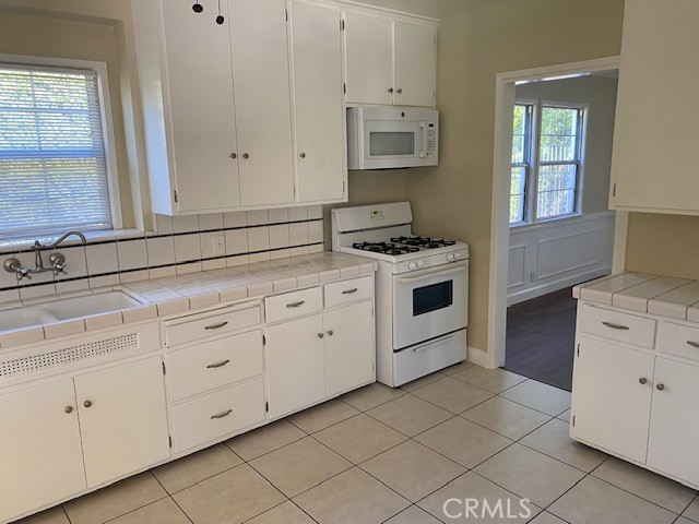 6281 Bion Property Photo 8