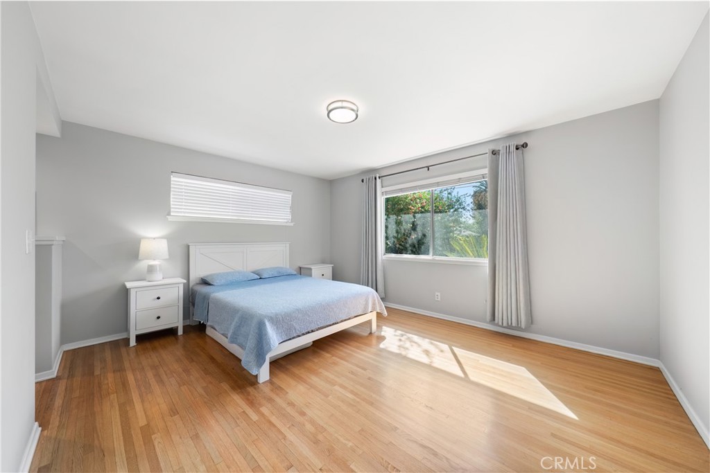 68 E Arthur Property Photo 18