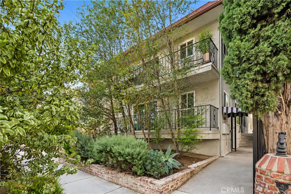 540 N Croft Avenue 5 Property Photo 2