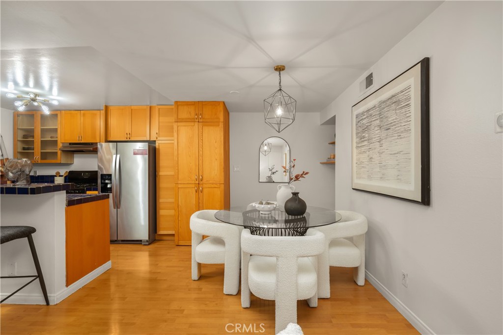 540 N Croft Avenue 5 Property Photo 8