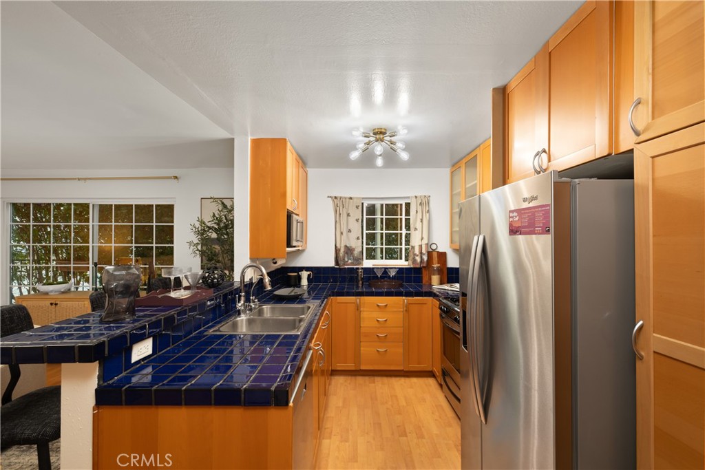 540 N Croft Avenue 5 Property Photo 12