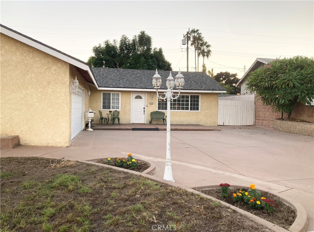 1273 Elsinor Avenue Property Photo 5
