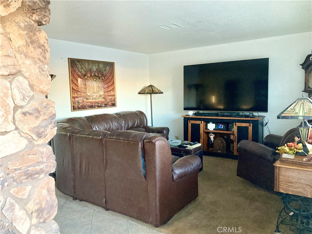 1273 Elsinor Avenue Property Photo 7