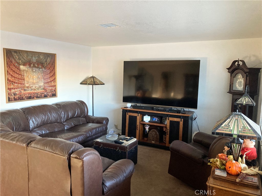 1273 Elsinor Avenue Property Photo 8
