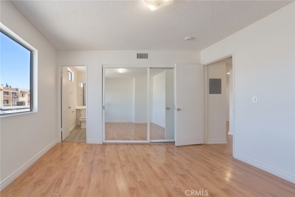 814 E Windsor Avenue 104 Property Photo 18