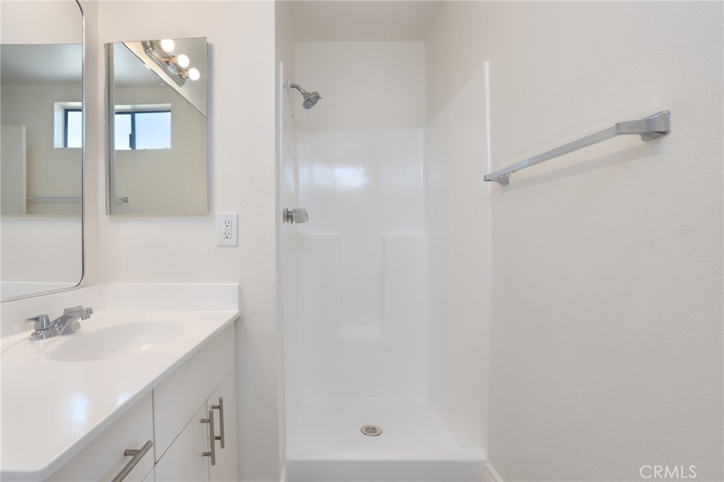 814 E Windsor Avenue 104 Property Photo 20