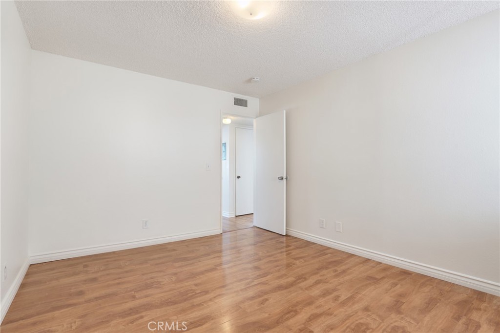 814 E Windsor Avenue 104 Property Photo 23