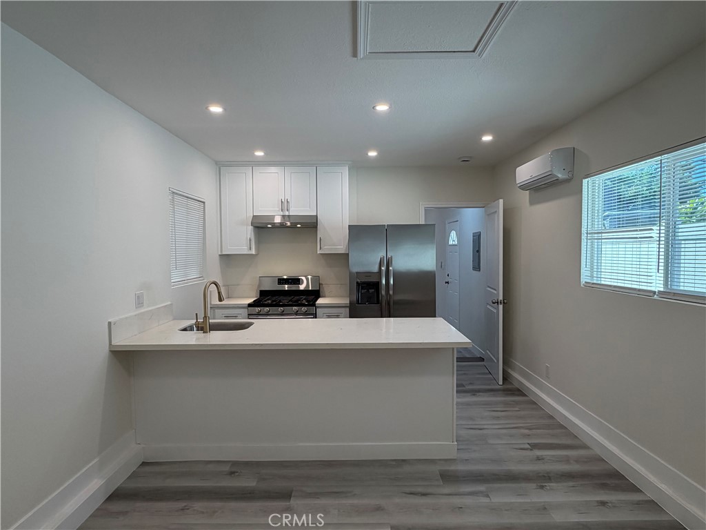 204 1/2 E I Street Property Photo 5