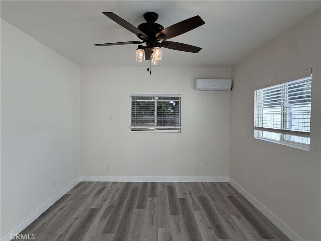204 1/2 E I Street Property Photo 10