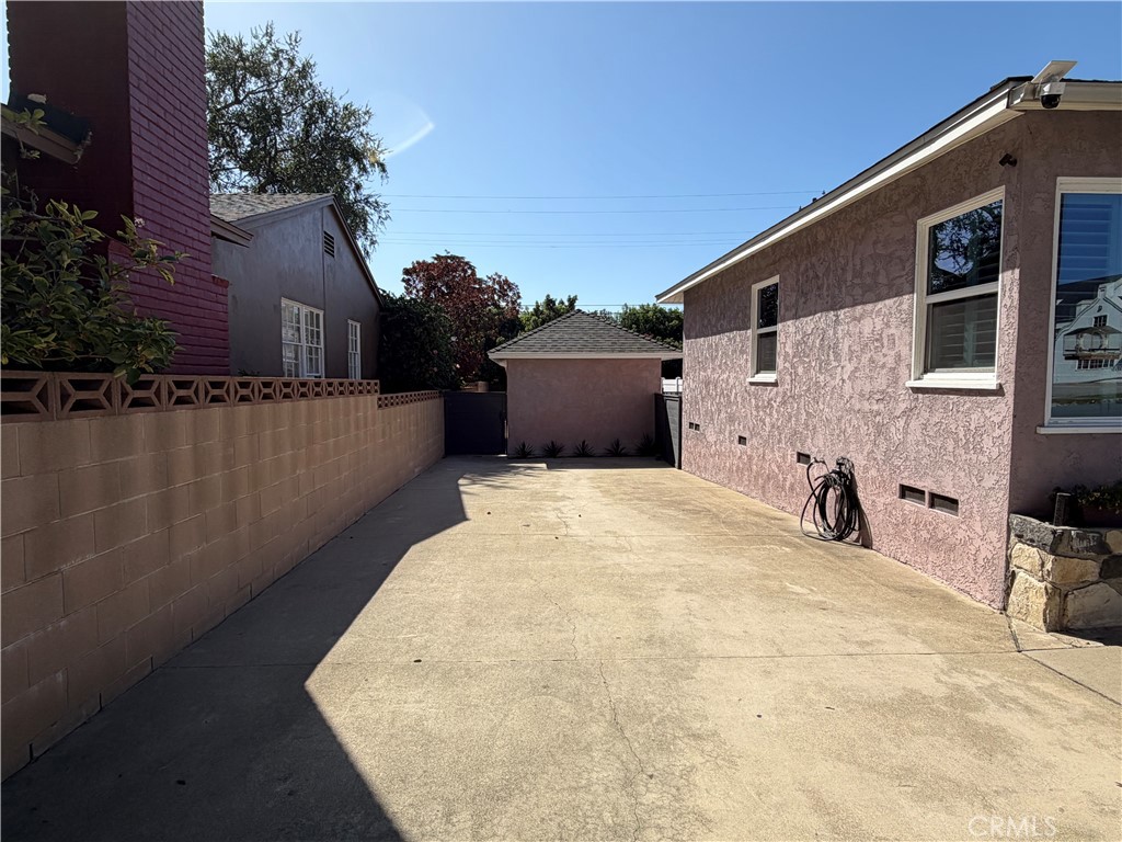 204 1/2 E I Street Property Photo 15