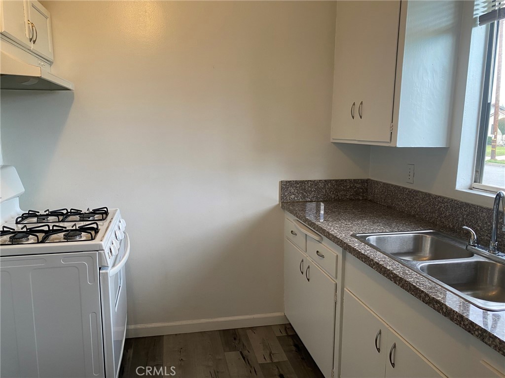 805 S 8th Street A Property Photo 3