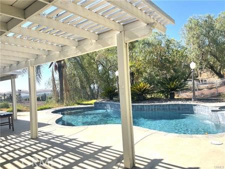 17660 Mariposa Property Photo 17