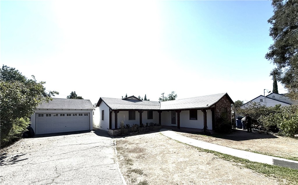 9928 Howland Property Photo 3