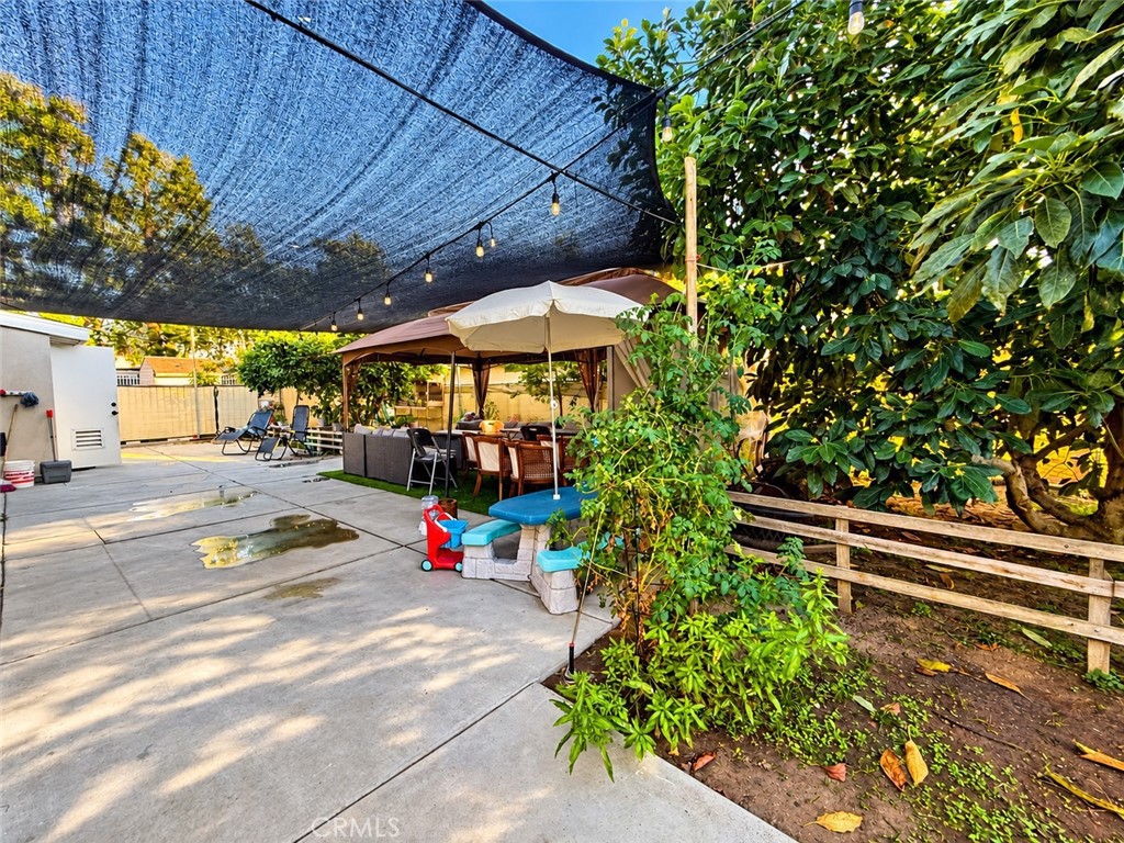 10966 Emery Property Photo 8