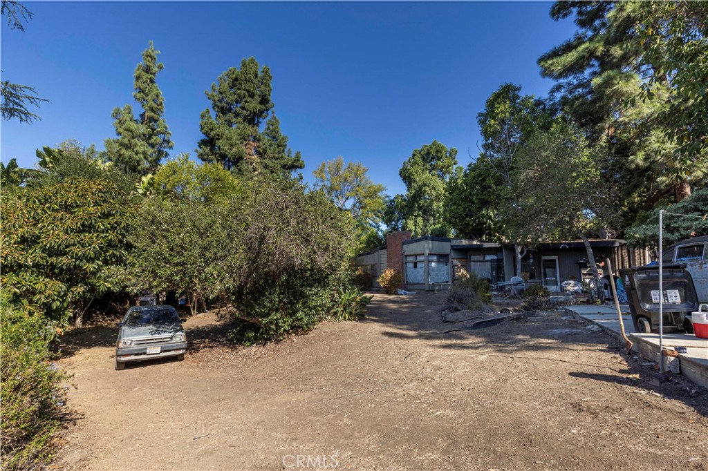 3927 Harriman Property Photo 2