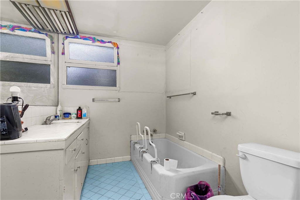 3927 Harriman Property Photo 13