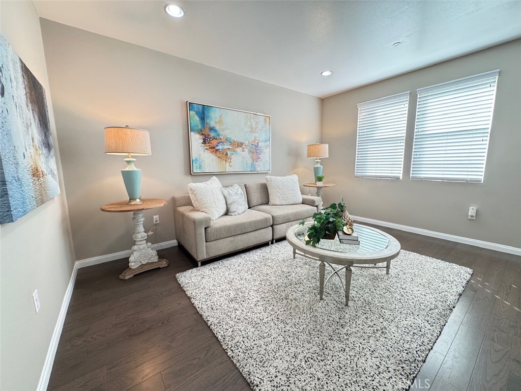 150 E Commercial Property Photo 5