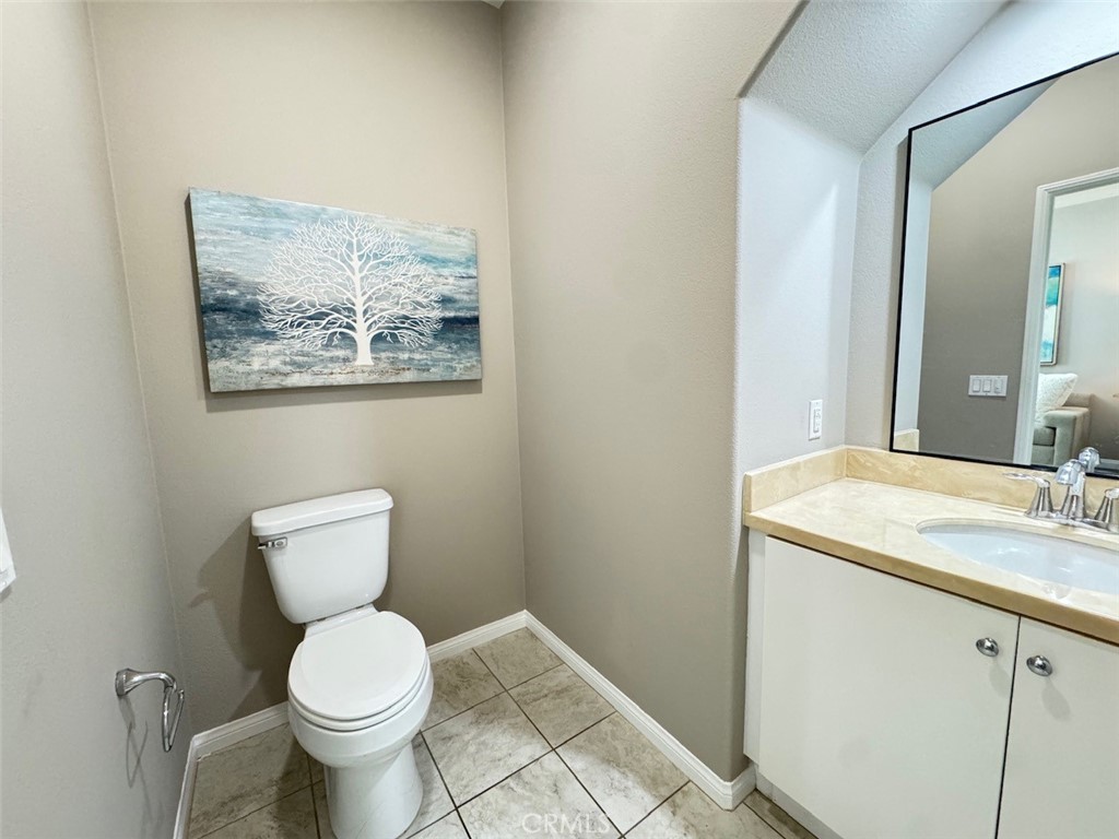150 E Commercial Property Photo 6