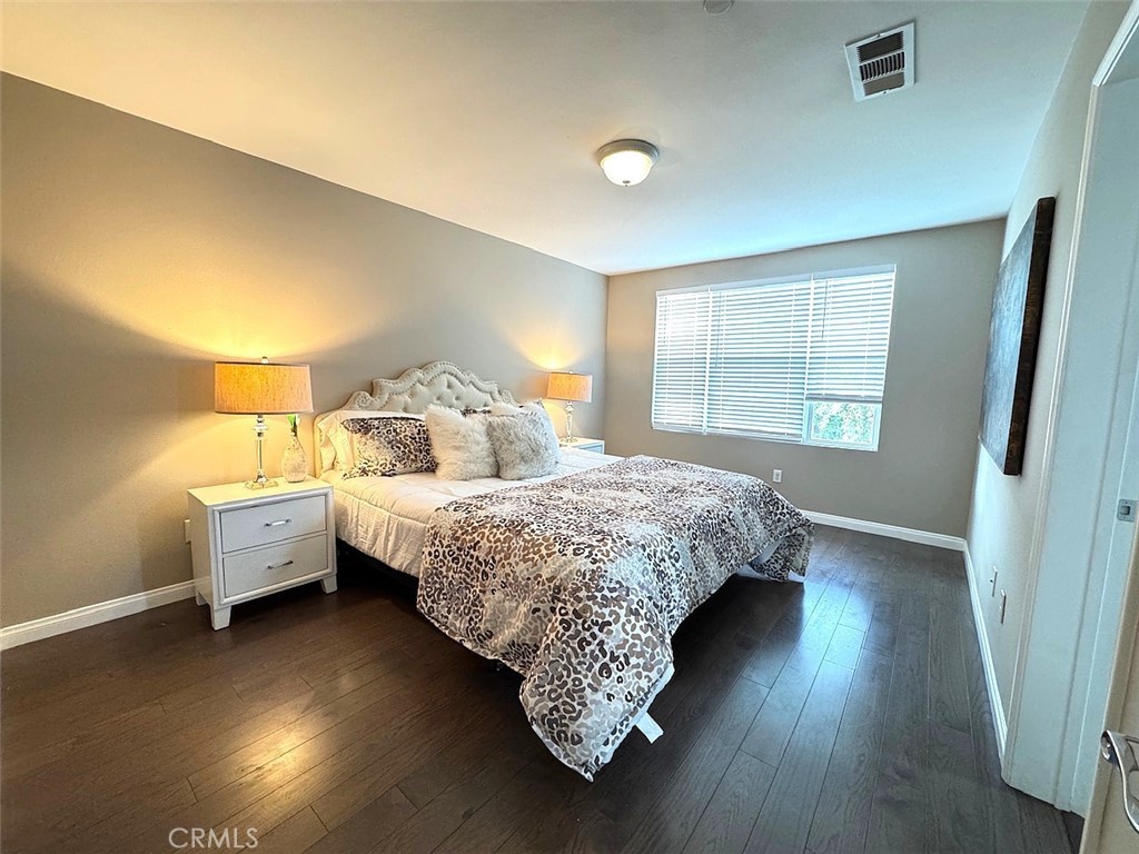 150 E Commercial Property Photo 16
