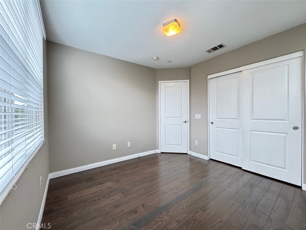 150 E Commercial Property Photo 23