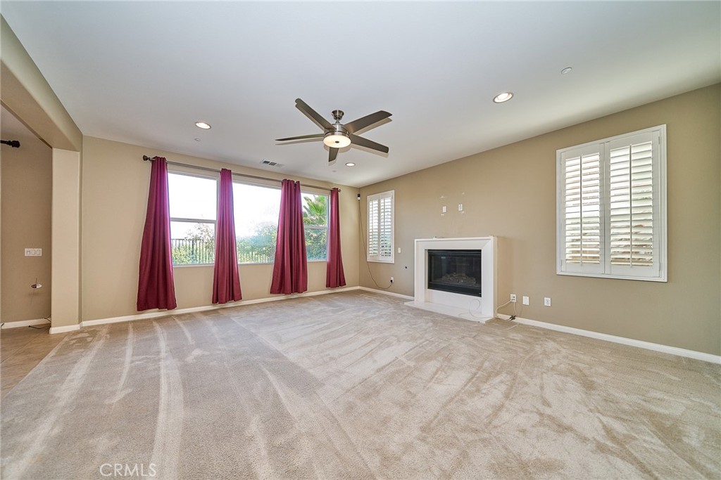1324 N Macneil Drive Property Photo 6