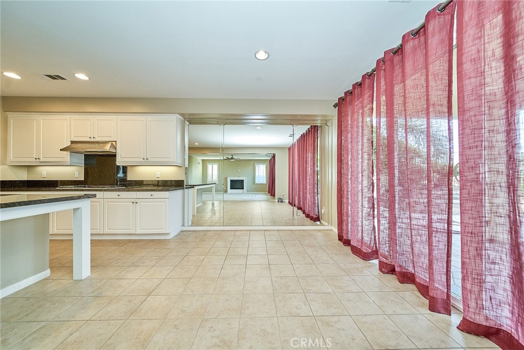 1324 N Macneil Drive Property Photo 11