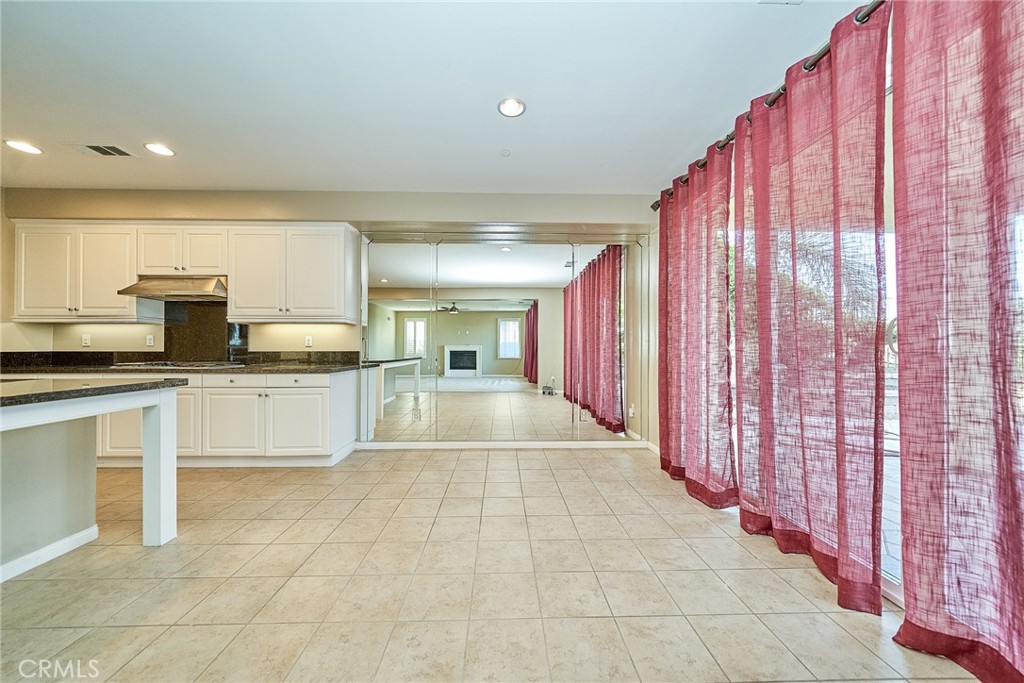 1324 N Macneil Drive Property Photo 17