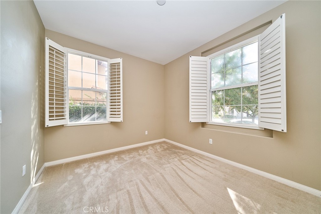 1324 N Macneil Drive Property Photo 21
