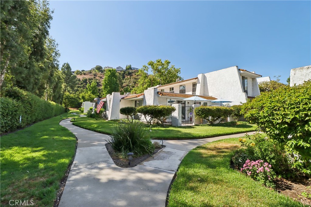 3728 Summershore Lane Property Photo 2