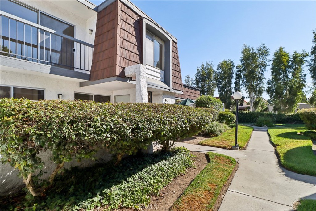 3728 Summershore Lane Property Photo 5