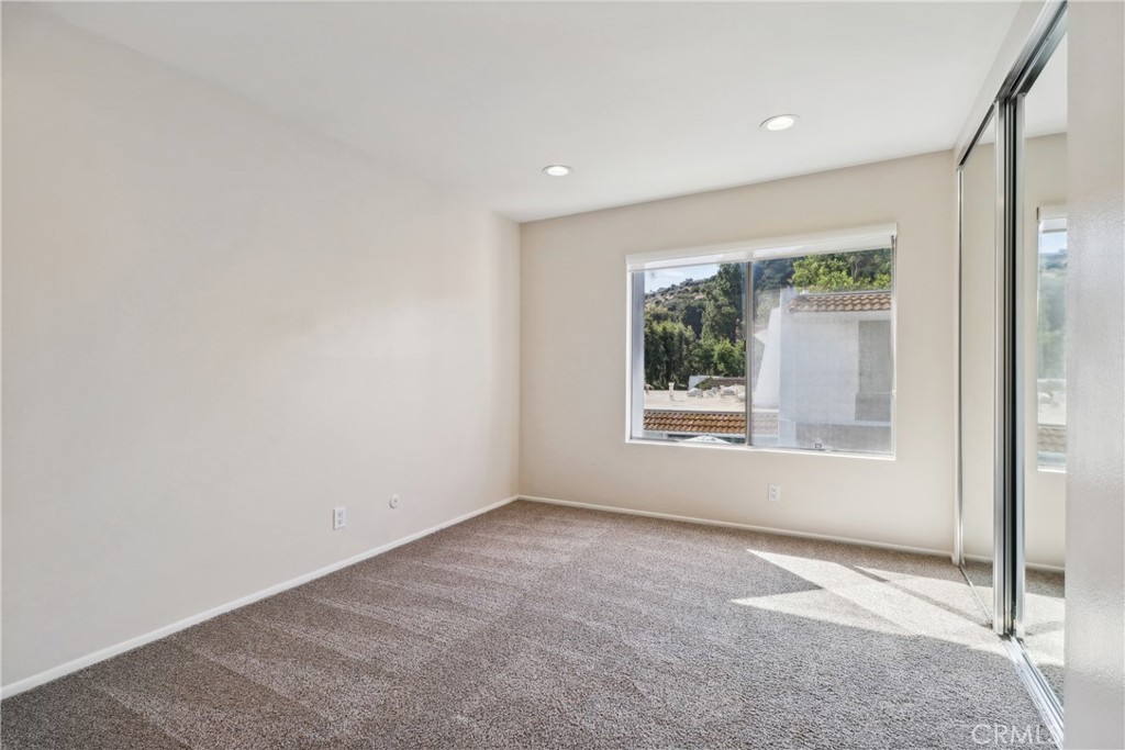 3728 Summershore Lane Property Photo 16