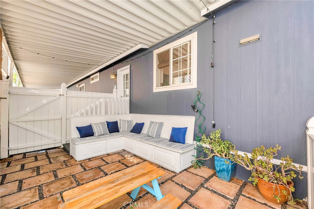 1169 Aztec Property Photo 32