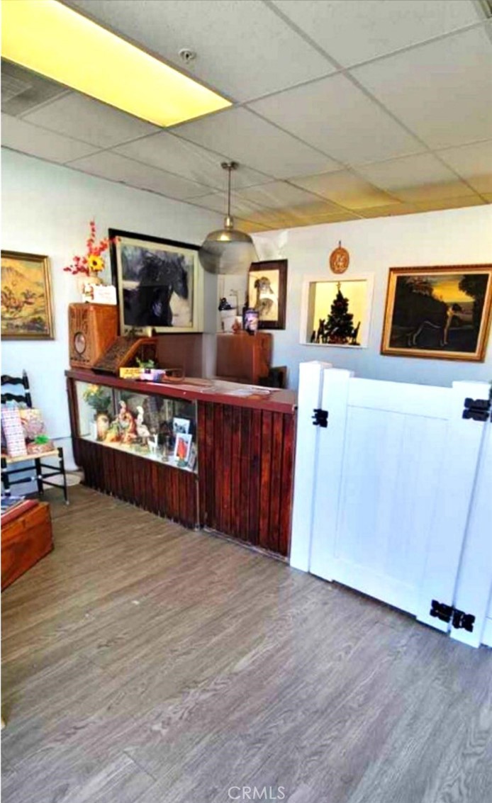 1515 N San Fernando Boulevard Property Photo 4