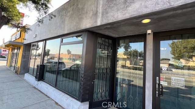 3505 W Beverly Boulevard Property Photo 4
