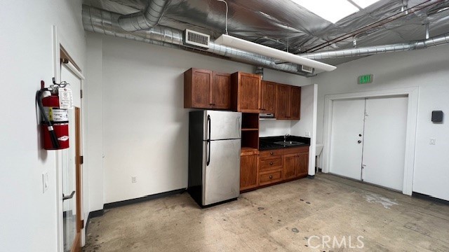 3505 W Beverly Boulevard Property Photo 9