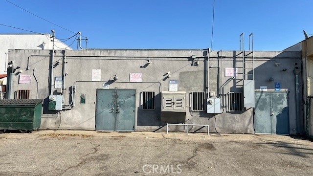 3505 W Beverly Boulevard Property Photo 15