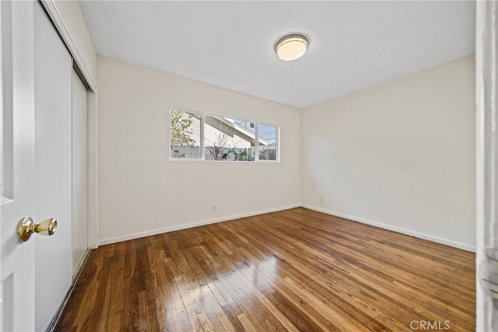 233 E Avenue Q4 Property Photo 17