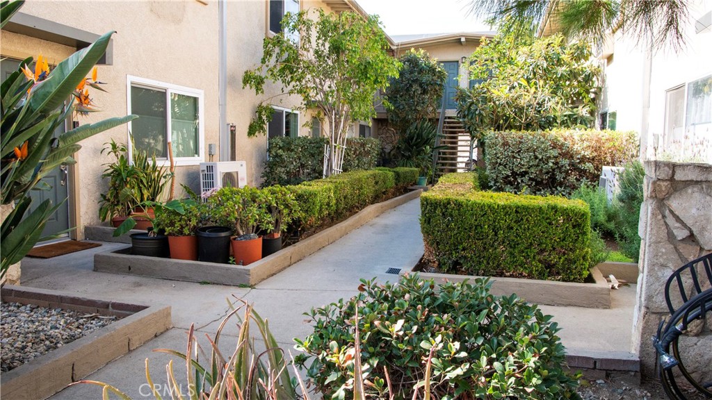 1620 N San Fernando Boulevard 20 Property Photo