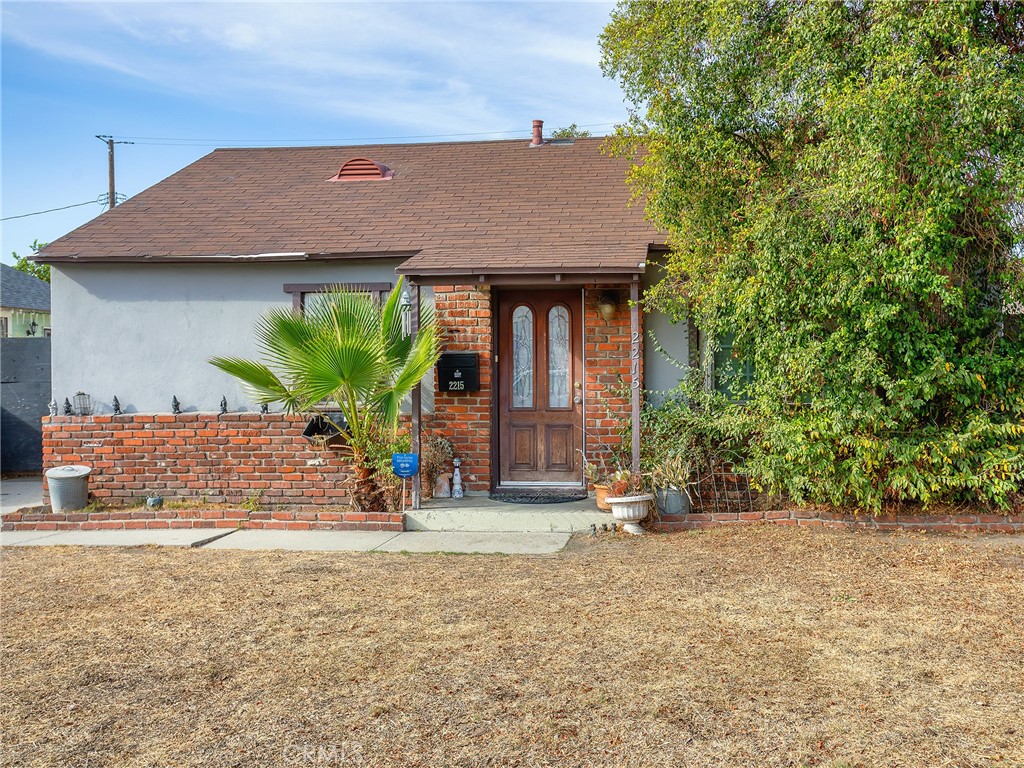 2215 N Brighton Street Property Photo 1