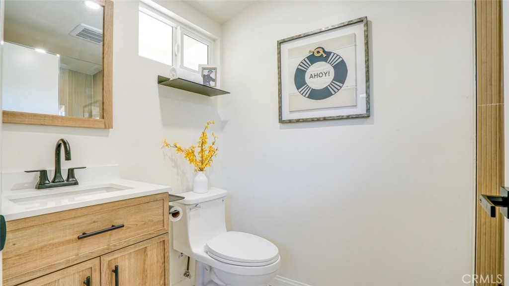 16347 Tupper Street Property Photo 18