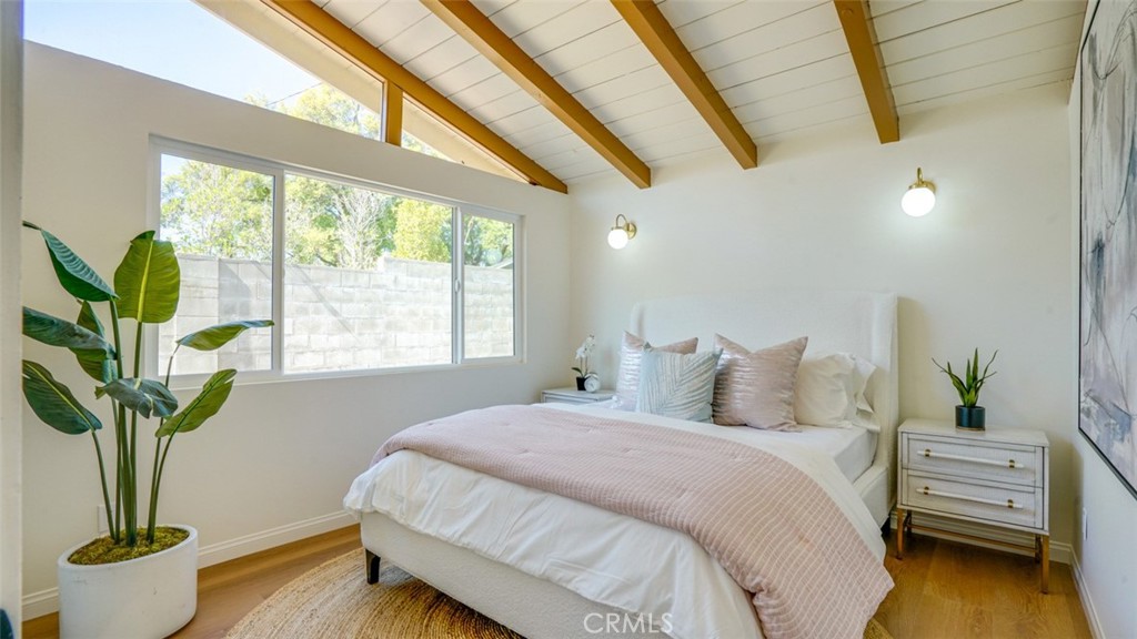 16347 Tupper Street Property Photo 20