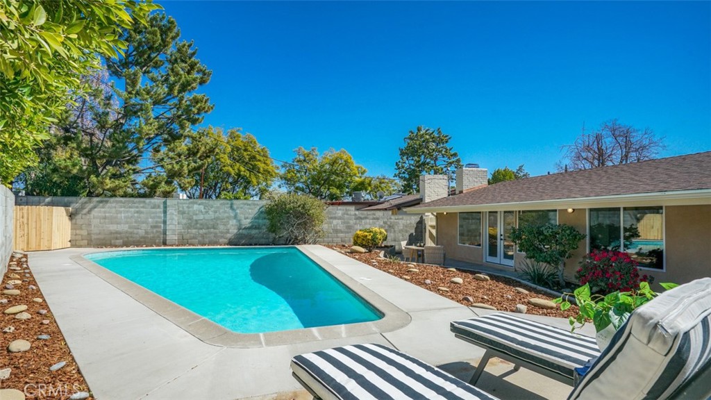 16347 Tupper Street Property Photo 27