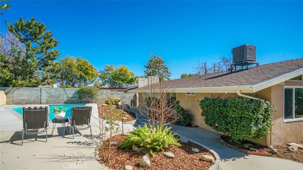 16347 Tupper Street Property Photo 29
