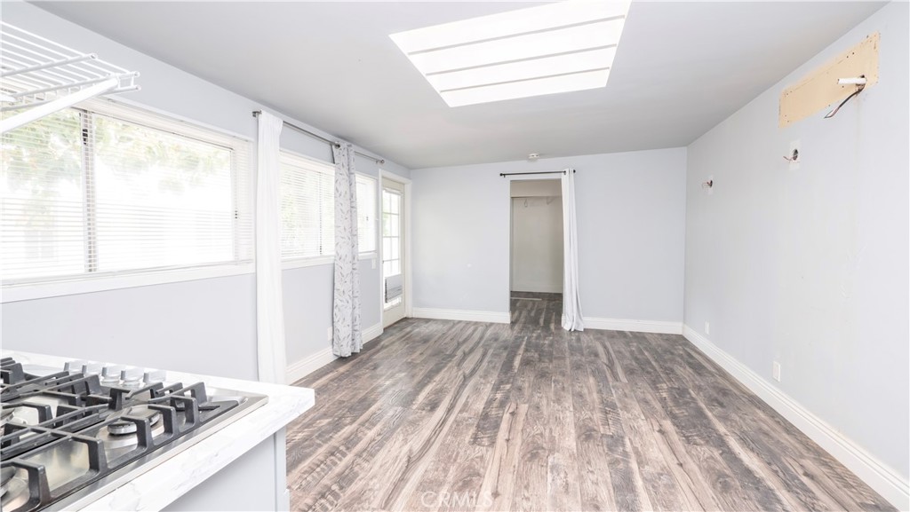 1541 N Stanley Avenue Property Photo 38
