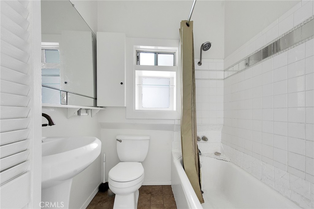 1431 Silver Lake Boulevard Property Photo 21
