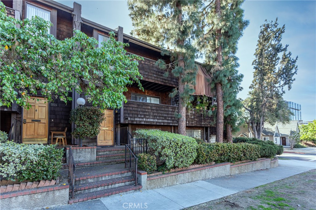 502 E Magnolia Boulevard Property Photo